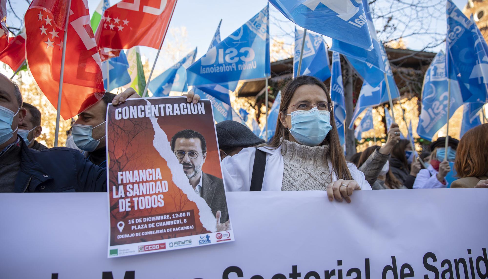 Concentración sanitarios consejería hacienda - 2